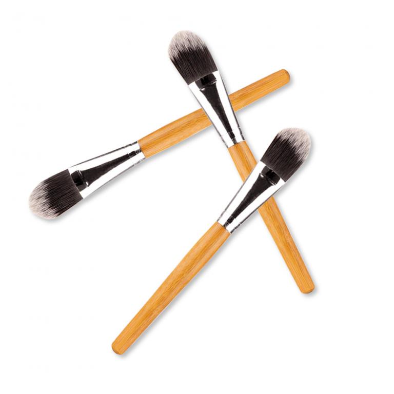 Как правильно выбрать кисти для тонального крема 01