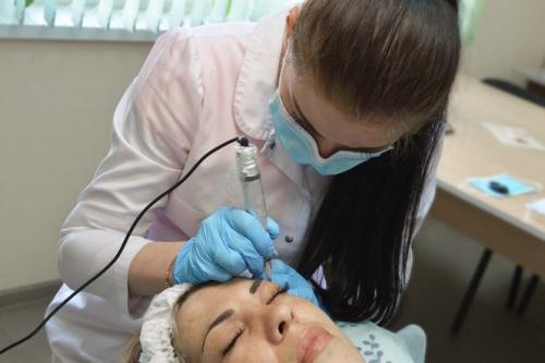 Что такое Рефреш бровей. Рефреш бровей, что это — Когда необходимо делать обновления 10