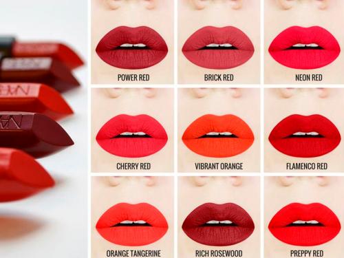 Как подобрать красную помаду к лицу. Как подобрать свой оттенок красной помады?