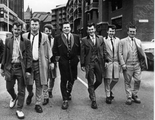 Стиль спорт шик для женщин посл.  Как сочетать и что с чем носить 08