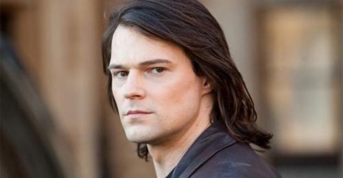 Мужская причёска с длинными волосами. Длинные мужские прически: кому идут, фото и виды