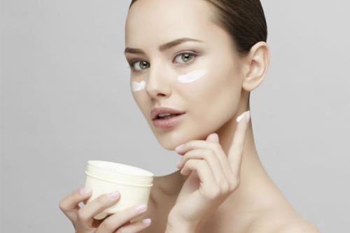 Джинсовое платье с какой обувью носить. Джинсовые платья – обзор трендовых моделей сезона 17