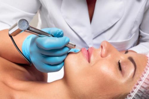 Мушка косметическая. Косметическая мушка