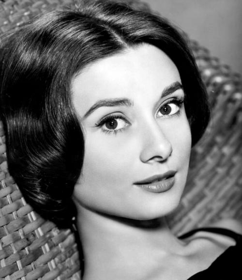 Челка, как у Одри Хепберн. Стиль Одри Хепберн