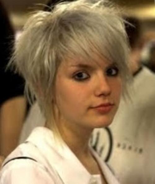 Аниме прически в реальной жизни для девушек. Аниме девушки с короткой прической