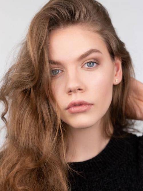 Как сделать нос шире. Макияж, который «уменьшает» нос: пошаговая фотоинструкция