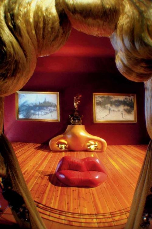 Мебель сальвадора дали. Дали как дизайнер.