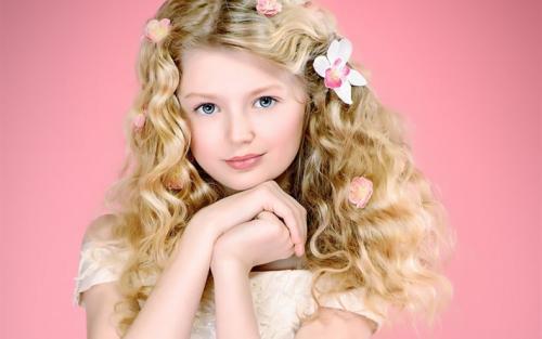 Легкие прически на новый год для детей. Детские прически на Новый год для длинных волос