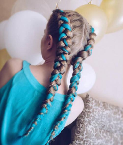 Новогодние прически на волосы средней длины. Модные новогодние прически на средние волосы своими руками