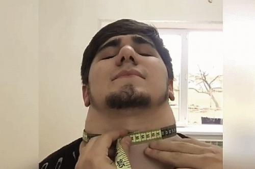 Накачанная шея чеченец. «Чеченский Халк» раскачал свою шею до более полуметра в диаметре