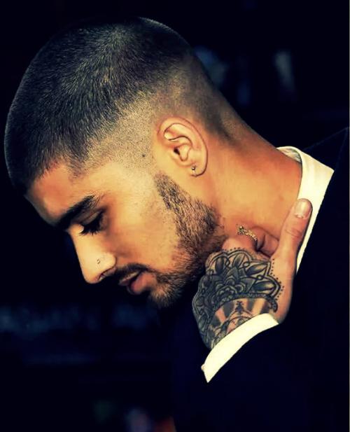 Окантовка волос армия. Мужская стрижка в стиле милитари