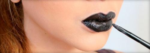 Черная матовая помада NYX. Черная губная помада