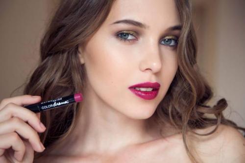 Макияж глаз в коричневых тонах пошагово для голубых глаз. Макияж для русоволосых с голубыми глазами пошагово