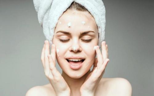 Отзывы на матирующий крем Серацин для лица от Либредерм