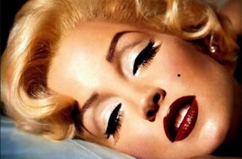 Макияж и стиль мэрилин монро. Макияж Мэрилин Монро, повторяем образ роскошной блондинки