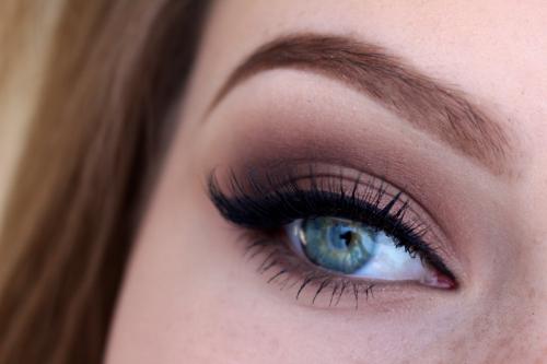 Макияж для голубых глаз 2019. Голубые