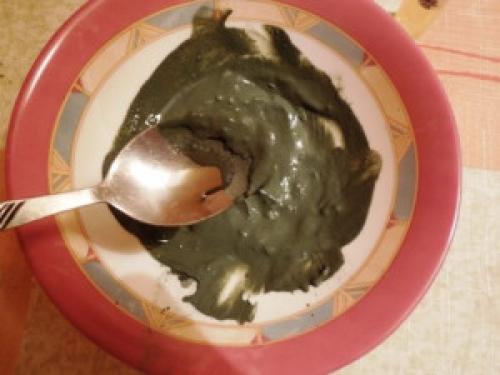 Маски для лица с эфирными маслами и глиной.