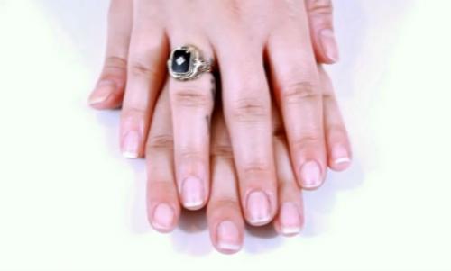 Необрезной маникюр с ремувером. Необрезной маникюр — безопасная процедура по уходу за ногтями, которую можно сделать в домашних условиях