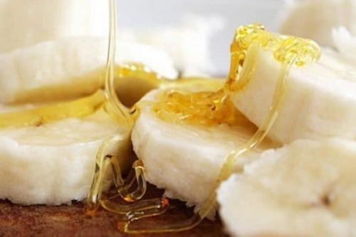 Маска для лица из оливкового масла меда и яйца. Рецепты