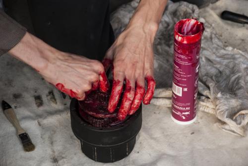 Защитный крем для рук для автослесаря. ВМПАВТО › Блог › Защита рук при работе со смазками и маслами