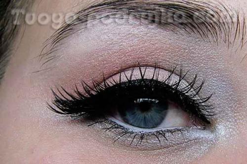 Свадебный макияж для голубых глаз пошагово. Свадебный макияж для голубых глаз