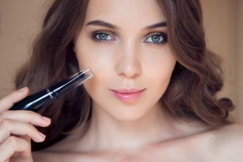 Макияж Повседневный пошагово для голубых глаз. Макияж для русоволосых с голубыми глазами пошагово