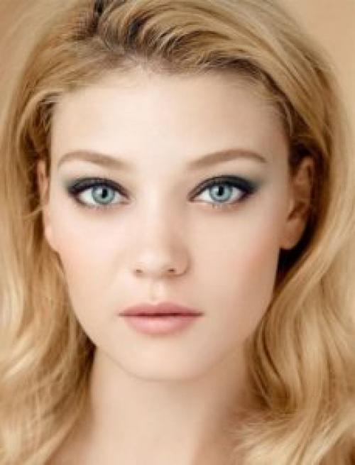 Макияж для близко посаженных глаз и нависшего века. Тонкости макияжа для нависшего века с пошаговыми уроками