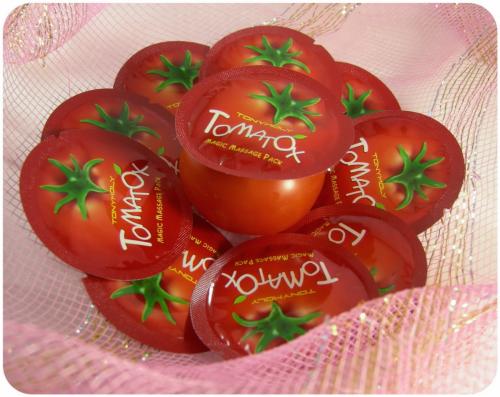 Томатная массажная детокс маска Tony Moly Tomatox Magic White Massage Pack. "Лицом в салате" (отзыв на томатную маску Tomatox Magic White Massage Pack от Tony Moly)