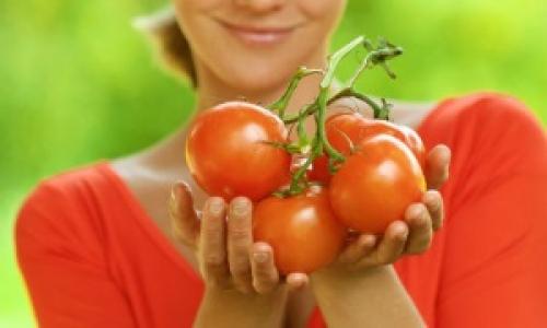 Отбеливающая маска для лица из помидоров. Полезные свойства маски для лица из помидоров