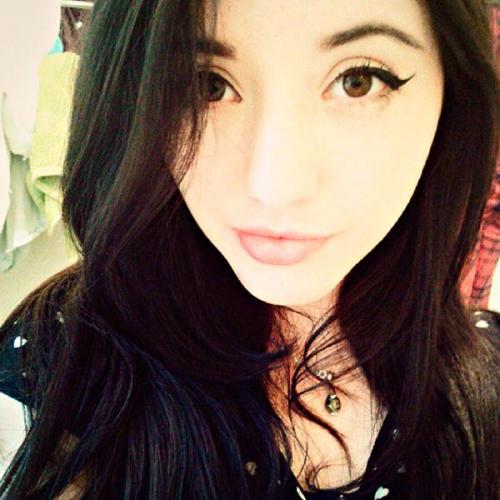 Как увеличить глаза парню. 10 простых способов увеличить глаза