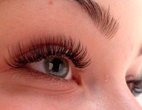 Ресницы 2д изгиб д. Ресницы для наращивания с изгибом D: что это и какие особенности