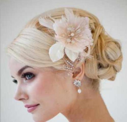 Свадебная прическа на длинные волосы в греческом стиле. Выбор свадебной прически: фотоварианты греческих свадебных причесок