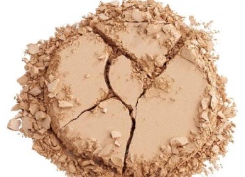 Минеральная пудра для жирной кожи, какую выбрать. А что же может присутствовать в формуле?