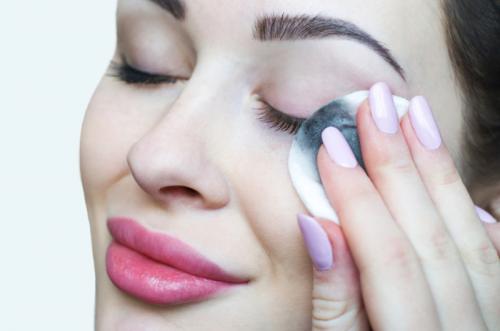 Лучшее гидрофильное масло для сухой кожи лица. Как правильно применять продукт