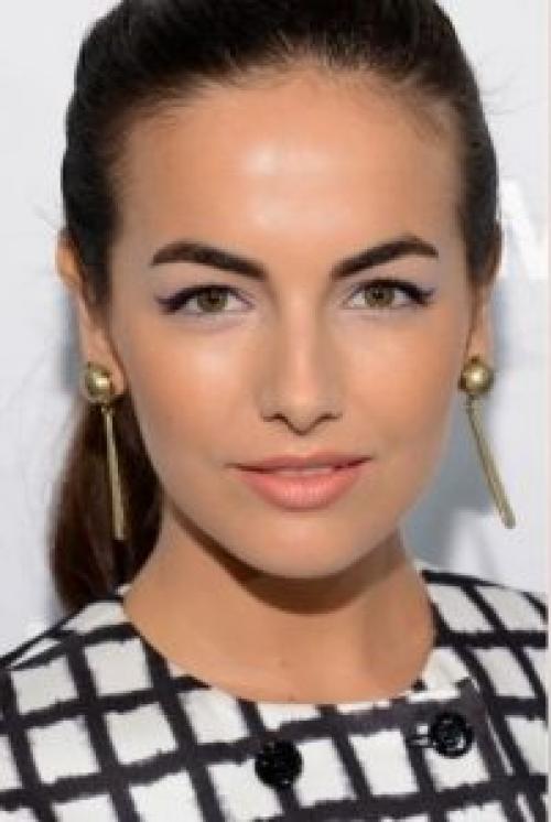 Макияж для близко посаженных глаз и нависшего века. Тонкости макияжа для нависшего века с пошаговыми уроками