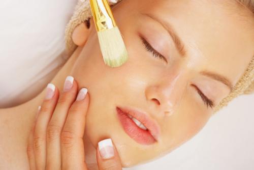 Маски для лица в салоне. Профессиональный пилинг