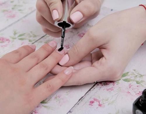 Как сделать маникюр с дизайном Битое стекло. Пошаговая инструкция: как сделать «битое стекло»