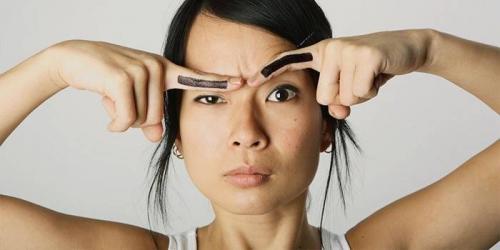 Коррекция бровей в домашних условиях пошаговая инструкция в салоне. Как сделать коррекцию бровей в домашних условиях