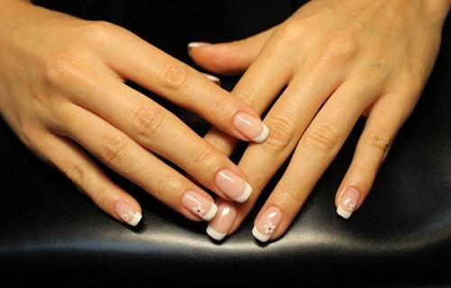 Биогель для наращивания ногтей в домашних условиях, что нужно. Биогель для ногтей – что это такое?