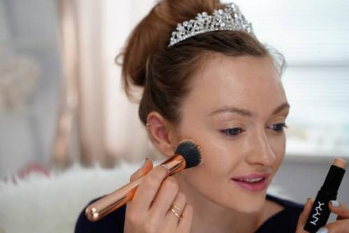 Свадебный макияж в стиле Одри Хепберн. Макияж как у Одри Хепберн: фотоинструкция