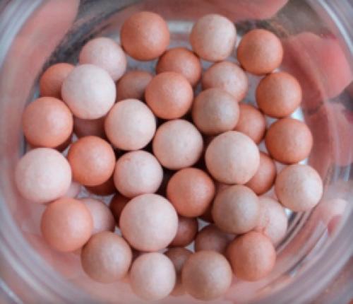 Минеральная пудра в шариках. Как выбрать шариковую пудру и правильно её наносить на лицо