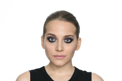 Макияж для серых глаз и светлых волос. Макияж для девушек с серыми глазами и темными волосами