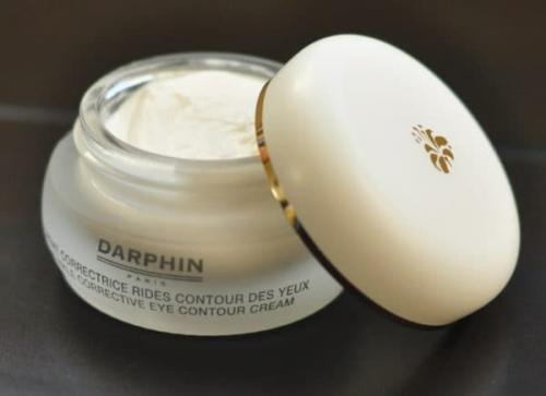 Антивозрастные кремы для лица после 60 лет. Лучшие кремы для лица после 60 лет, рейтинг