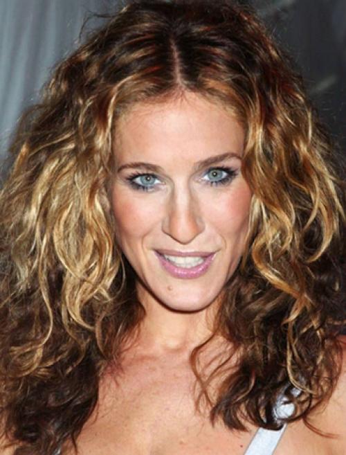 Прическа с завитыми локонами на короткие волосы: фото и пошаговая инструкция