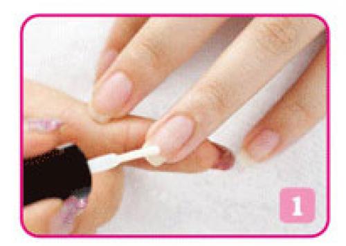 Как фольгой сделать рисунок на ногтях. Как сделать маникюр с фольгой?