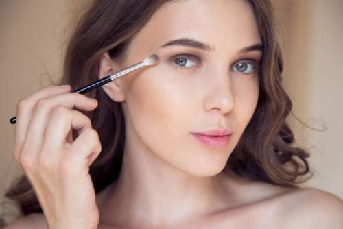 Макияж Повседневный пошагово для голубых глаз. Макияж для русоволосых с голубыми глазами пошагово