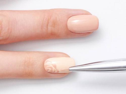 Как рисовать розу на ногтях пошагово. Как нарисовать розы на ногтях: поэтапная инструкция