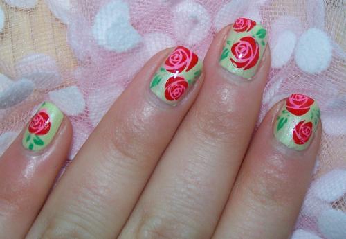 Как рисовать на ногтях розы. Маникюр по мокрому гель лаку