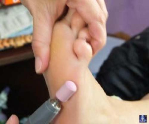 Аппаратный педикюр и маникюр, что это такое. Что такое аппаратный маникюр и педикюр. Достоинства и недостатки.