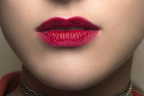 Макияж губ эффект Омбре пошаговая инструкция. Как сделать омбре на губах? Техника в деталях